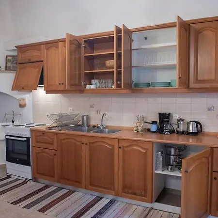 Luxury Maisonette Danai Next To The Sea Tatil Evi Hersonissos (Crete)