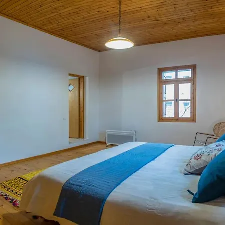 Semesterbostad Luxury Maisonette Danai Next To The Sea *